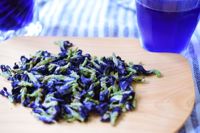 dried butterfly pea